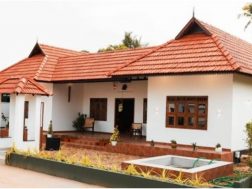2200 sqft Traditional home latest malayalam 1 1