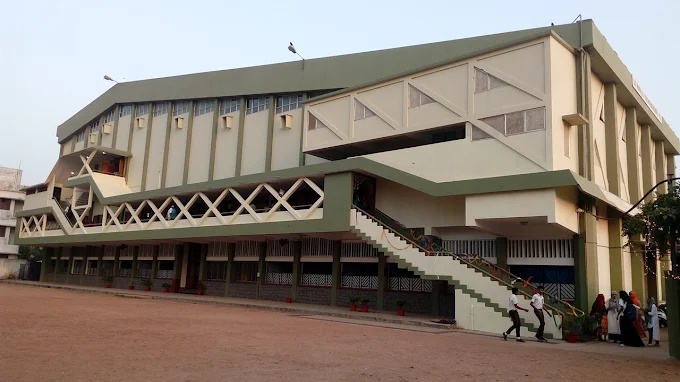 Gujarati School Auditorium Mananchira