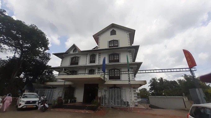 Souparnika Inn Puthanathani