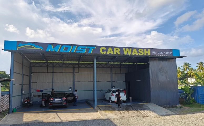 Moist Car Wash Kazhchaparambu