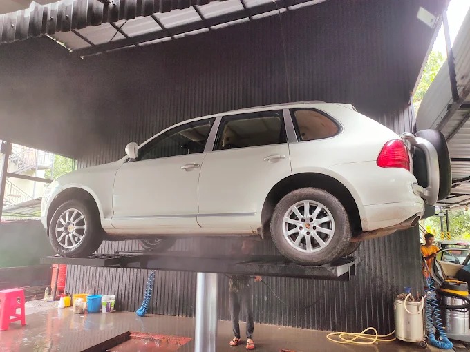 Splash On Car Spa Washing And Detailing Kochi