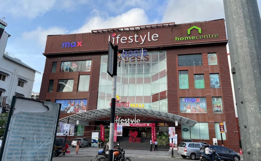 Oasis Centre Shopping Mall Ernakulam