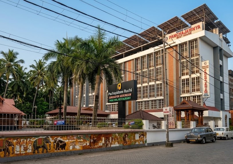 Pazhayidom Mukundam Restaurant Guruvayoor