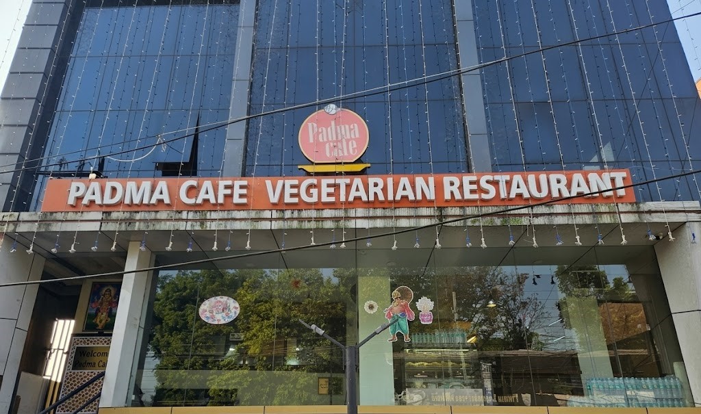 Padma Cafe Restaurant Pathanamthitta