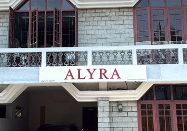 Alyra Boutique