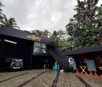 Cafe Cloud 9 And Car Spa Paravattani