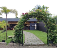 Erracci Restaurant Maradu