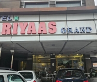 Aariyaas Grand Restaurant Kottayam