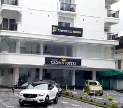 Hotel Crown Suites Ernakulam