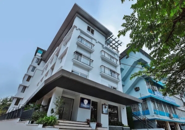 K Grandeur Hotels Ernakulam