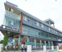Karippals Inn Perumbaikad