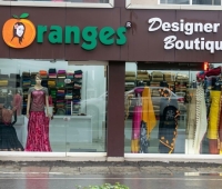 listing 4 Oranges Boutique