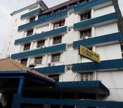 Paulson Park Hotel Ernakulam