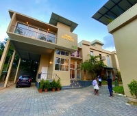 Skyway Stays Hotel Kunnathidavaka