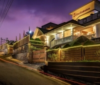 Star Emirates Luxury Hotel Munnar