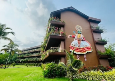 Uday Hotel Punnamada