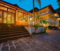 Ushasree Hotel Nenmeni