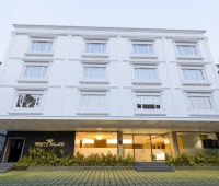 White Palace Hotel Thrissur