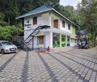 Woodrose Hotel Kalpetta