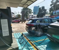 Zeon Green Aura Fast Charging Centre Edappally